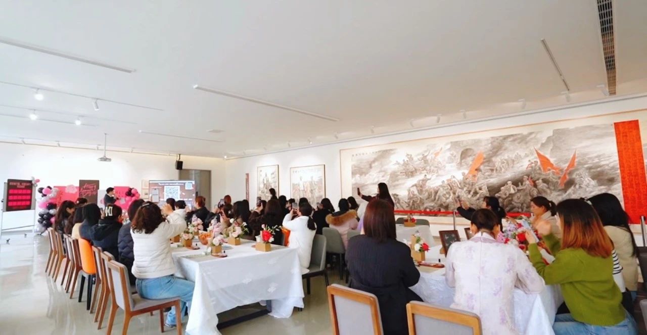 綻放她力量 閃耀女神節(jié)｜洛陽(yáng)開(kāi)元集團(tuán)三八節(jié)儀式感拉滿(mǎn)