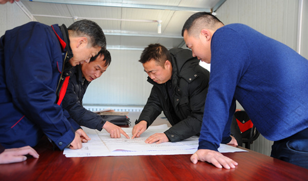 開(kāi)元集團(tuán)董事長(zhǎng)許明月赴青海分公司調(diào)研指導(dǎo)工作